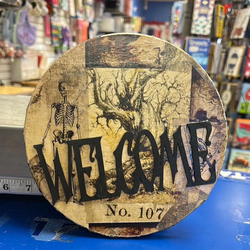 Vintage Style Welcome Sign